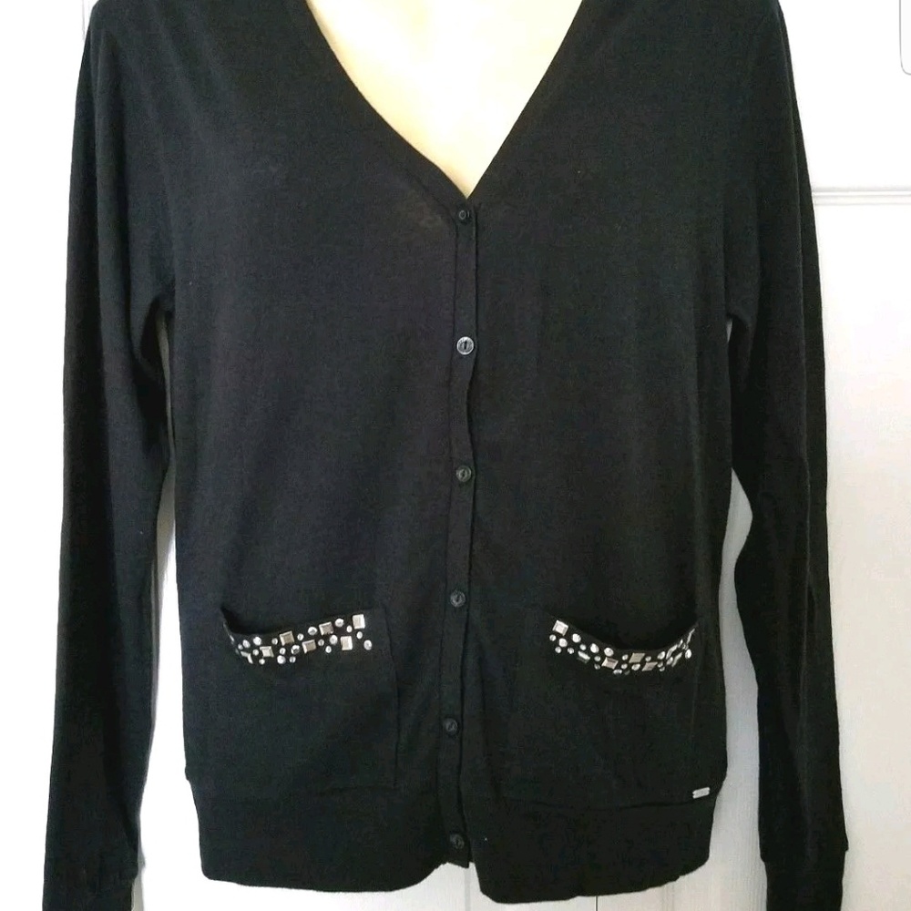 Victoria's Secret
PINK
Small Black BD Sweater 
